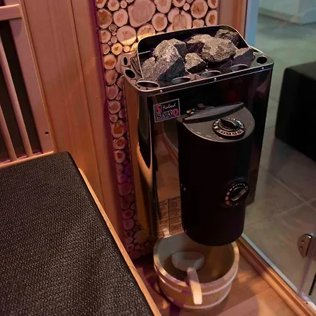 Studiobeerse Met Sauna Zwembad En Spa