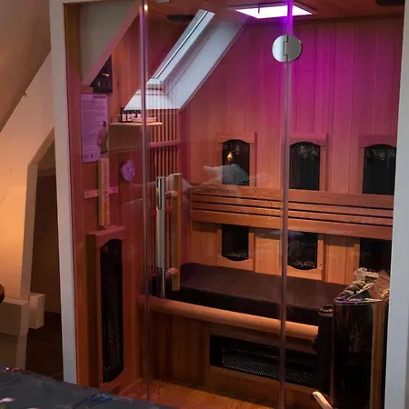 Studiobeerse Met Sauna Zwembad En Spa 公寓 *